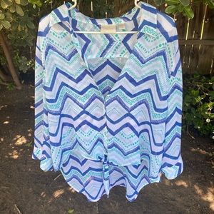 CHICO's Blouse Sz 2 Chevron Print Tie Front